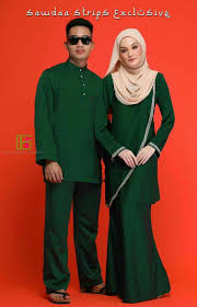 Here you can explore hq baju kurung transparent illustrations, icons and clipart with filter setting like size, type, color etc. Baju Raya Set Couple Muslimah Fashion Two Piece On Carousell