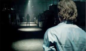 Lights Out Review Skrack Mordare Man