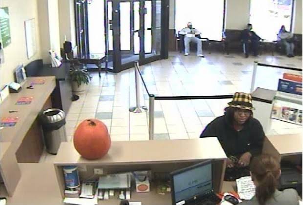 St. Louis police seeking woman who robbed bank