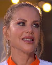 ESTA NOCHE las diferencias explotan y algunas sorpresas inesperadas  quebrarán la cocina 💣🔥 ¿Quién será el primer finalista? 👨🏻‍🍳👩🏻‍🍳  SEMANA FINAL 7pm/6c por Telemundo #TopChefVIP4