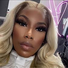 Ebony Bowman's Instagram, Twitter & Facebook