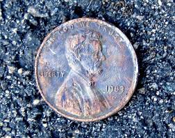Do You Have A 1983 D Penny If So Then You Might Have The Rare 1983 Copper Penny Worth 15 000 Rare Pennies Rare Coins Worth Money Rare Coins