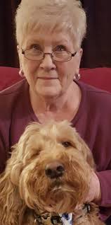 Elizabeth Bracey's Instagram, Twitter & Facebook