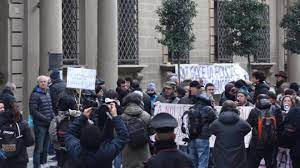 Noto inoltre che il link sopra era quello del 5,5% quindi mi sa che proprio l'hanno ribassato a 5%. Colpo Di Scena Della Corte Europea Banca Etruria Poteva Essere Salvata Economia Lanazione It
