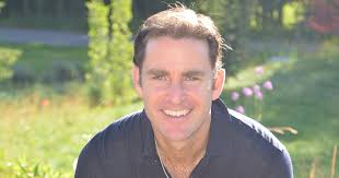 Becoming Pain-Free: David Starbuck Smith Of Select Healing On How to  Alleviate Chronic Pain