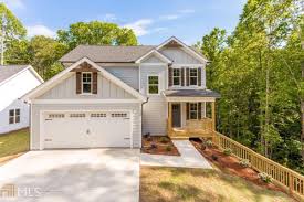 It is truly no wonder that individuals are always perusing the local real estate for sale around this idyllic community. Lake Lanier Ga Homes For Sale Lakefront Real Estate 11