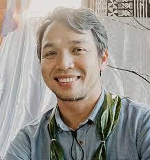 Dennis Chinn's Instagram, Twitter & Facebook