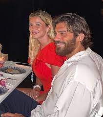 Aug 14, 2021 · can yaman e diletta leotta continuano a mantenere una distanza di sicurezza innaturale, per una coppia che dice di amarsi alla follia.i due hanno deciso di non parlare di cosa sta accadendo da qualche settimane a questa parte, calando nel completo mutismo e dedicandosi a nuovi progetti e vacanze all'insegna del relax, rigorosamente separati. Can Yaman And Diletta Leotta Had Very Colorful Moments During Their Holiday In Turkey
