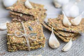 Meme Si L 39 On Peut Trouver Des Crackers Aux Graines Dans Le Marche Les Fabriquer Chez Soi Perme Aliments Fodmap Idees De Collations Sans Gluten Ni Lactose