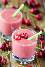 Smoothies Fraise Cerise In 2020 Cherry Smoothie Fresh Fruit Smoothie Recipes Banana Smoothie