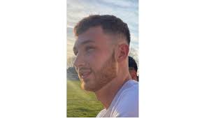 Lloyd Manning's Instagram, Twitter & Facebook