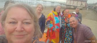 Nice calm bright day for a swim today 🌊🙂