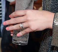 I Believe This Look Very Cool Hum I Love This Celebrity Engagement Rings Engagement Rings Stacked Wedding Rings