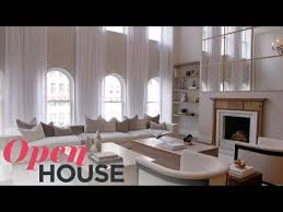 Open house takes you into the homes of fashion designers, like betsey johnson and eli tahari, and how they brought their style into the space. Full Show Townhouse Treasures In New York City Open House Tv Youtube