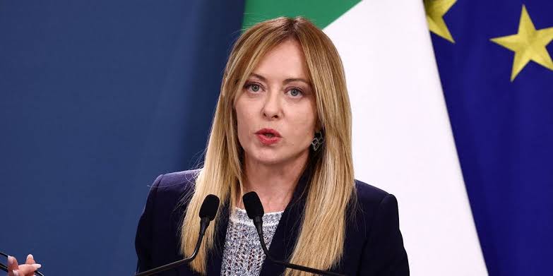 Italy burka ban: Giorgia Meloni unveils face covering ban in bid to protect  Italy from 'Islamic separatism'