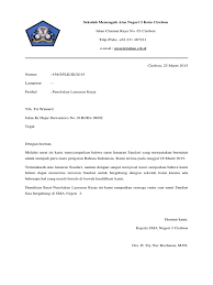 Setelah menemukan lowongan yang sesuai dengan keinginan dan kemampuan anda, maka bisa mengirimkan lamaran, serta melampirkan beberapa dokumen. Surat Penolakan Lamaran Pekerjaan