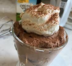 Whipping cream, with no heavy in the. 5 Tips For Making Perfect Whipped Cream No Sweeteners Or Extracts