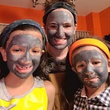 Ashley Wheelwright's Instagram, Twitter & Facebook