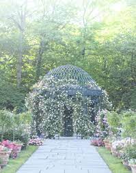 The Peggy Rockefeller Rose Garden At The New York Botanical Garden By Georgianna Lane Author And Photograp Spring In New York Botanical Gardens Visit New York