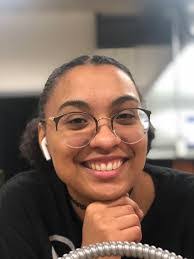 Ashley Rolls's Instagram, Twitter & Facebook