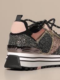 Avec plus de 400 marques de prêt à porter, d'accessoires et de chaussures, vous trouverez forcément la pièce que vous cherchez parmi les collections de nombreuses marques (sandro, maje, nike, ikks, caroll, comptoir des cotonniers.) ainsi qu'une sélection de créateurs (kenzo, theory, karl lagerfeld, paul. Liu Jo Schuhe Damen Sneakers Liu Jo Damen Bunt Sneakers Liu Jo Bf0069tx007 Giglio De