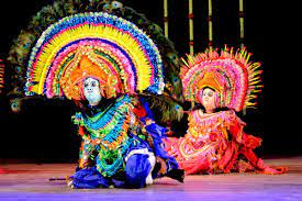 In this classical dance form of indian dance, the jewellery and costumes play and important role. 15 Dances Of India Classical Dance Forms Of India States Holidify