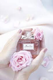 Best 10 Perfumes For Teenage Girls In 2021 Poutedcom In 2021 Miss Dior Perfume Luxury Fragrance