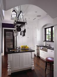 10 rooms featuring beadboard paneling