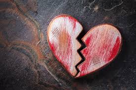Broken heart pictures broken heart drawings broken heart art broken heart wallpaper broken heart tattoo shattered heart broken soul you broke my heart i love heart. Broken Heart Hd Wallpapers Free Download Wallpaperbetter