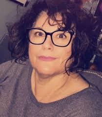 Helena Simpson's Instagram, Twitter & Facebook