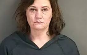 Lindsey Winchell's Instagram, Twitter & Facebook