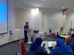 Isu dan cabaran pendidikan vokasional dan teknikal di abad 21. Mbot Malaysia Board Of Technologists Sesi Taklimat Lembaga Teknologis Malaysia Di Universiti Pendidikan Sultan Idris Upsi