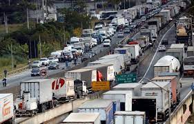 O primeiro mede o grau de influência dos comentaristas de economia, de acordo com o número de seguidores dos seus perfis no twitter, com base. Apos Novo Acordo Com O Governo A Greve Terminou Exame