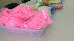 Dari berbagai pewarna makanan yang ada di pasaran, anda tentu harus memilih yang sesuai dengan masakan yang akan anda buat. Ini Ciri Tahu Berformalin Dan Kerupuk Merah Mengandung Pewarna Tekstil Di Depok Warta Kota