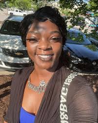 Kizzy Franklin's Instagram, Twitter & Facebook