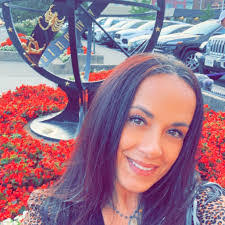 Traci Sheppard's Instagram, Twitter & Facebook