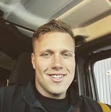 Hi everyone, I'm Logan . I'm excited to join this group and connect with  like-minded people. I'm passionate about hiking and trying out new  restaurants. Looking forward to getting to know you