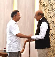 গণপ্রজাতন্ত্রী বাংলাদেশ সরকারের মাননীয় প্রধানমন্ত্রী তারেক রহমানের সঙ্গে  বৈঠকে বসেছেন ঢাকায় নিযুক্ত ভারতীয় হাইকমিশনার দীনেশ ...