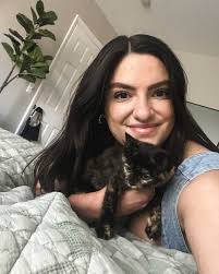 Her name is Eloise 🖤 and she is the newest member of my family!