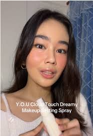 What Times Does Cloud Touch Have