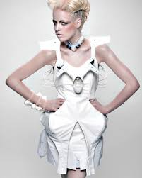 The experimental designer takes wearables into the future. Daredroid 2 0 By Anouk Wipprecht Uttu Textiles