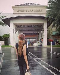 Aventura mall is an upscale shopping mall located in aventura, florida. Miami S Aventura Mall To Open Givenchy Gucci Boutiques News Distribution 671352