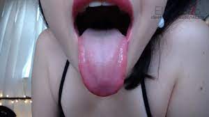Sexy up Close Mouth and Tongue - Pornhub.com