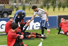 Milton casco (river plate) a jeho profil na flashscore.sk. Newell S Old Boys No Twitter Reencuentro De Campeones Sebastian Peratta Y Milton Casco Integrantes Del Equipo Campeon Del Tata Martino Esta Manana En Ezeiza El Ex Defensor Rojinegro Saludo A Todos Los