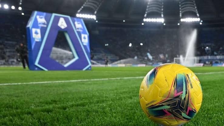 Calcio, la classifica di Serie A: Lazio in vetta da sola