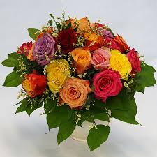 (obsolete or archaic) made of or consisting of roses. Rosenstrauss Wunderschon Und Bunt Einfach Mal Rosen Schenken
