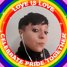 Hi all, I've inherited a couple of very old Baretta shotguns and an army  issue hand gun. However, I don't have a gun licence. Does anyone know how I  would go about