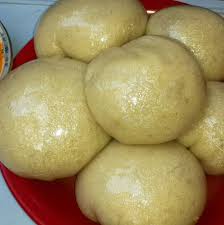 Tuwon shinkafa is a thick pudding prepared from local rice, maize, or millet, and it is usually served with different soups, including miyan tuashe. Anami Cooks I Have A A Recipe For Tuwon Shinkafa On The Facebook