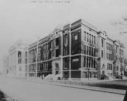 Germantown High School Was Built In 1914 Making It One Of The Oldest Schools In The United States Photo Germantown Virtual Field Trips Historic Philadelphia