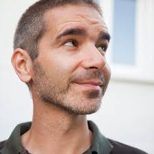 Edgar Caetano (@EdgarCaetano)